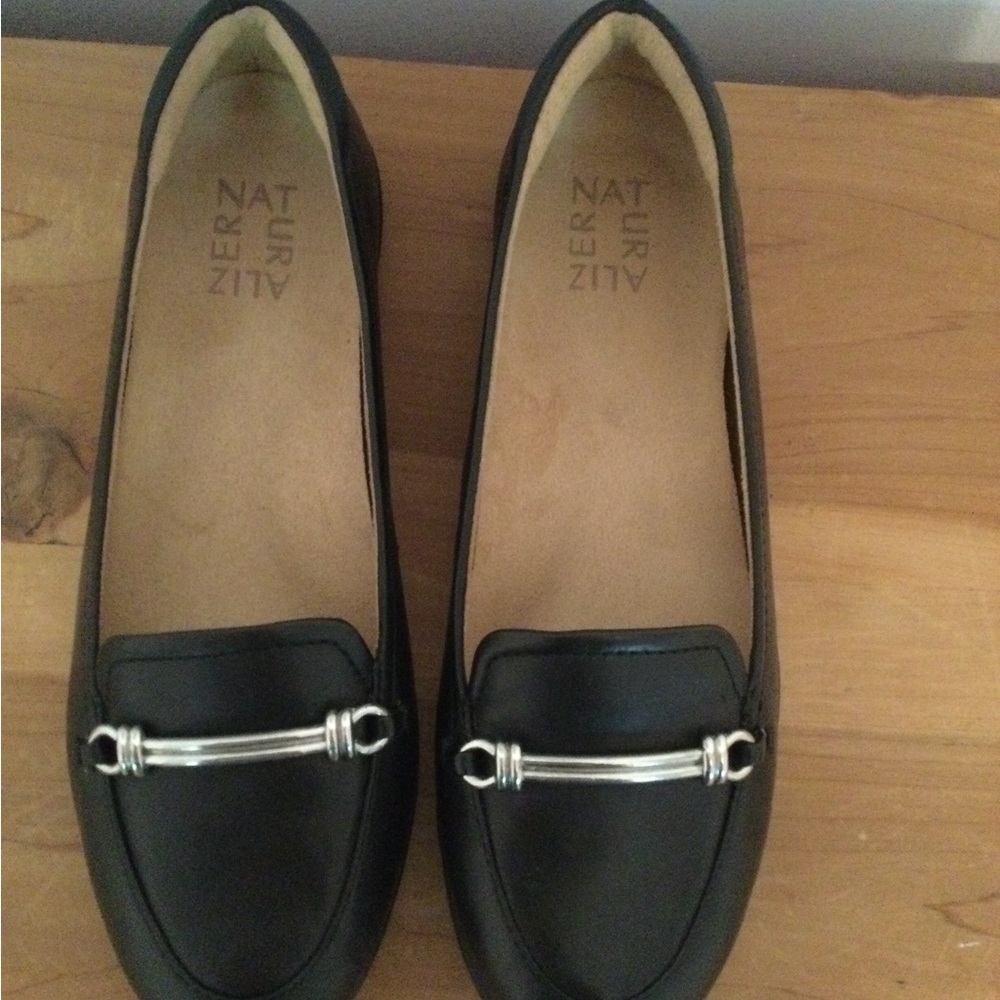 Naturalizer black flats